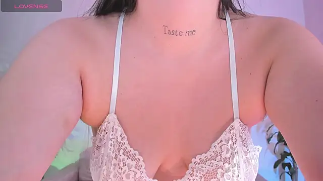 Snapshot of Hannah_Jonhson chatting on November 29, 2025, 4:26 am Hannah Jonhson online show from November 29, 2025, 4:26 am