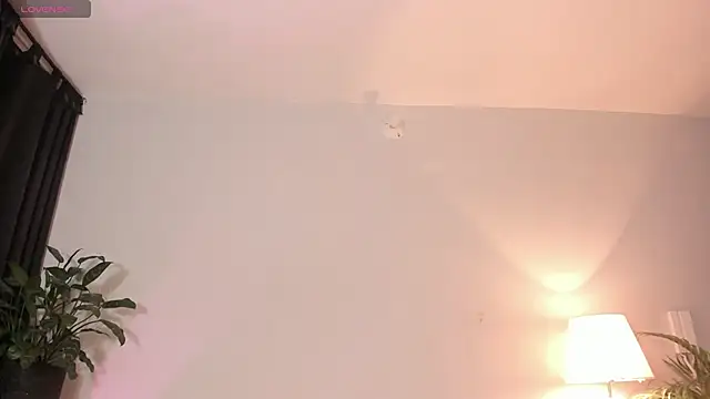 Hannah Jonhson online show from March 13, 2026, 12:50 am