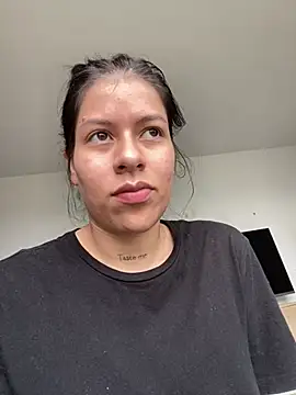 Hannah Jonhson online show from July 3, 2026, 9:54 pm