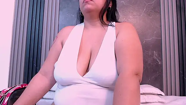 AmmyPike1 online show from September 11, 2025, 12:05 pm