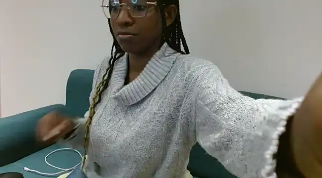 Snapshot of BrianaBrown1 chatting on February 6, 2025, 12:00 am BrianaBrown1 online show from February 6, 2025, 12:00 am