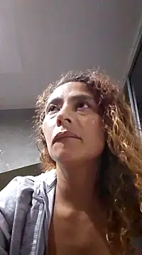 Snapshot of Zoedaniels chatting on March 11, 2025, 5:05 am Zoedaniels online show from March 11, 2025, 5:05 am