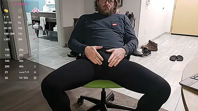 rrunner7718 online show from March 20, 2025, 2:19 am