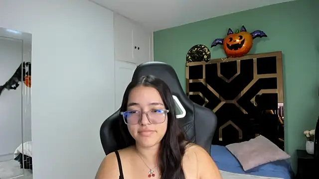 Billie Jhonson  online show from October 22, 2025, 7:02 pm