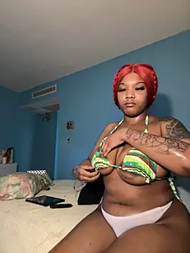 squirmxx10 online show from February 18, 2025, 9:42 pm