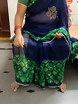 laxmitelugu78 online show from February 6, 2025, 1:43 pm