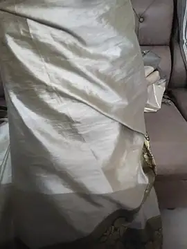 laxmitelugu78 online show from November 3, 2025, 9:10 am