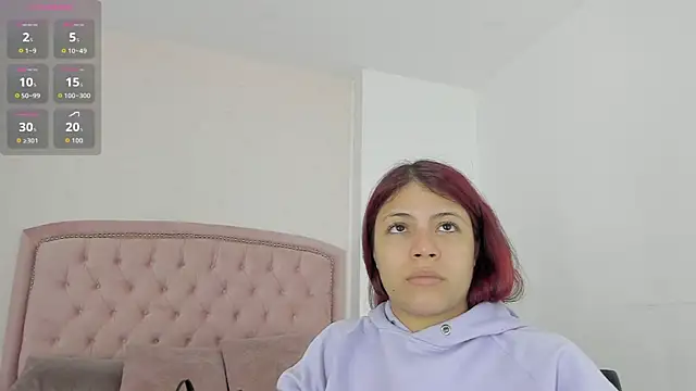 Kendall  Fox online show from October 1, 2025, 4:07 am