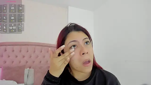 Kendall  Fox online show from November 15, 2025, 6:44 am