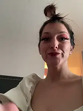 Snapshot of PhattPinxkTaco chatting on March 2, 2025, 10:38 pm PhattPinxkTaco online show from March 2, 2025, 10:38 pm