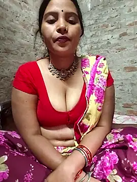 Snapshot of Simrandeshipp chatting on April 2, 2026, 5:32 pm Simrandeshipp online show from April 2, 2026, 5:32 pm