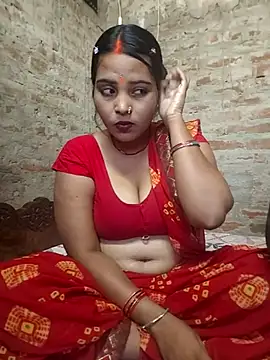 Snapshot of Simrandeshipp chatting on April 10, 2026, 3:12 am Simrandeshipp online show from April 10, 2026, 3:12 am