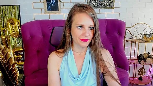 Snapshot of EmiliaBedy chatting on May 14, 2026, 9:16 am EmiliaBedy online show from May 14, 2026, 9:16 am