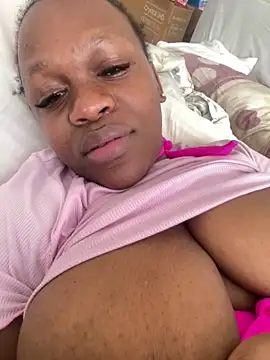 Boneca25 online show from March 2, 2025, 9:21 am