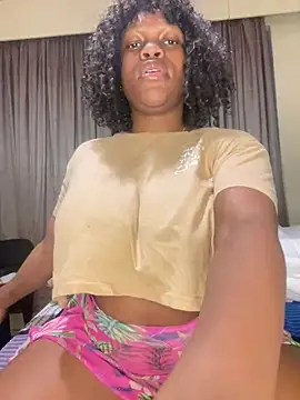 Boneca25 online show from March 20, 2025, 5:04 pm