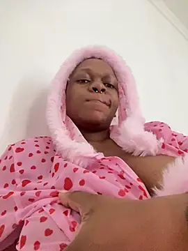 Boneca25 online show from February 16, 2026, 9:38 am