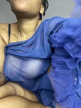 Boneca25 online show from March 8, 2026, 2:54 pm