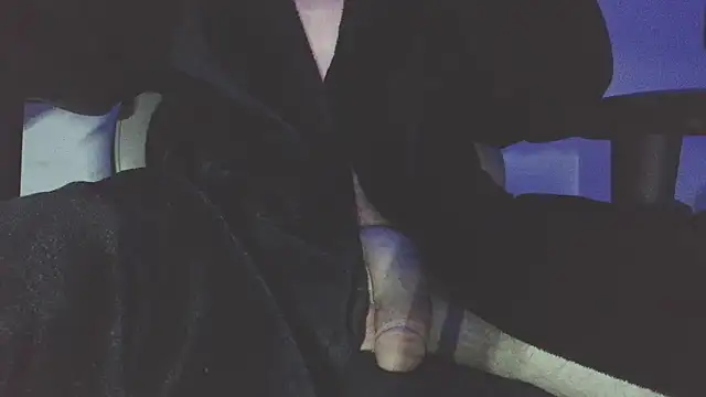 drakecumm690 online show from October 25, 2025, 4:20 am