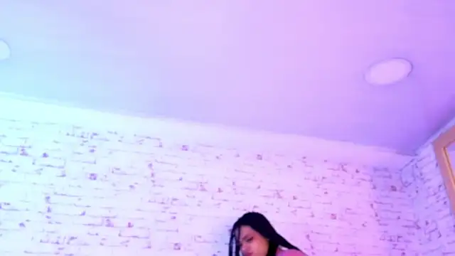 AprilKershaw online show from September 15, 2025, 4:23 am