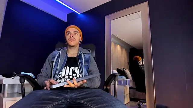 kaletattoo online show from January 10, 2026, 11:01 am