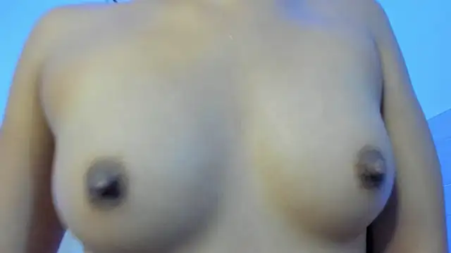 Snapshot of Ximena__1 chatting on February 9, 2025, 12:39 am Ximena 1 online show from February 9, 2025, 12:39 am
