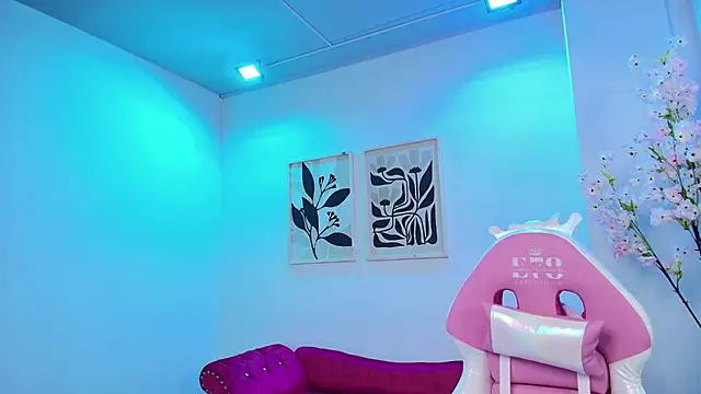 Milu ballmer online show from February 2, 2026, 6:39 pm