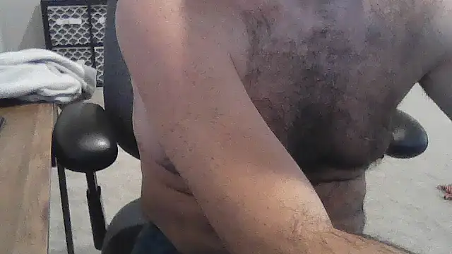 harrychest online show from October 15, 2025, 2:39 pm