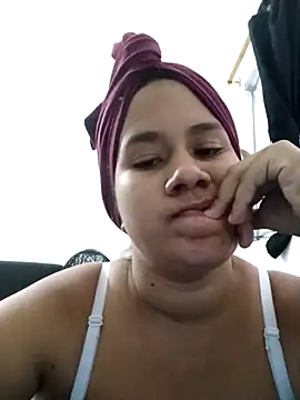Snapshot of sol_miluna2 chatting on October 2, 2025, 10:17 pm sol miluna2 online show from October 2, 2025, 10:17 pm