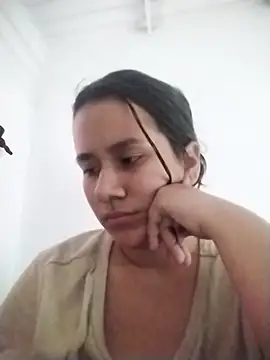 Snapshot of sol_miluna2 chatting on July 31, 2026, 3:11 pm sol miluna2 online show from July 31, 2026, 3:11 pm