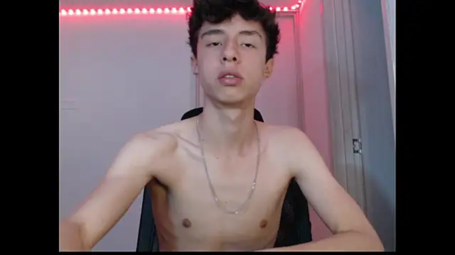 Juanmres online show from October 31, 2025, 11:06 pm