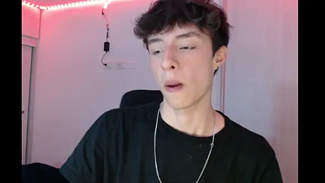 Juanmres online show from November 14, 2025, 4:22 am