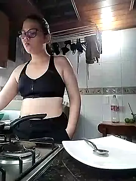 Vale Saenzz online show from February 26, 2025, 1:11 am