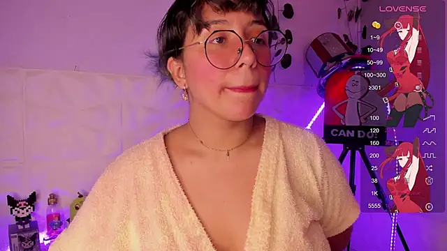 Snapshot of Ludovica6669 chatting on February 7, 2025, 5:40 pm Ludovica6669 online show from February 7, 2025, 5:40 pm