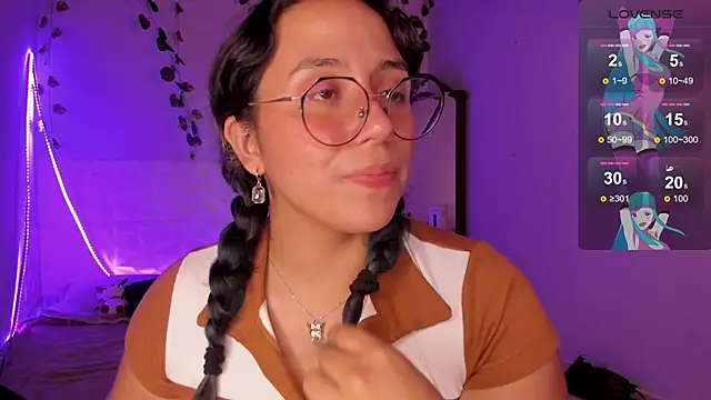 Snapshot of Ludovica6669 chatting on March 12, 2025, 3:13 am Ludovica6669 online show from March 12, 2025, 3:13 am