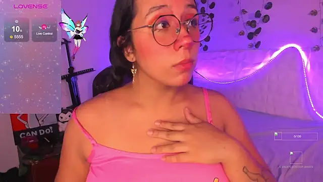 Snapshot of Ludovica6669 chatting on November 4, 2025, 10:53 pm Ludovica6669 online show from November 4, 2025, 10:53 pm