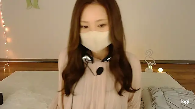 hinano JP online show from October 2, 2025, 2:07 am