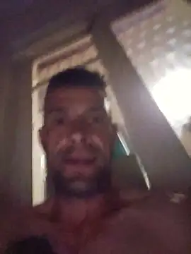 Snapshot of Schkodnik chatting on June 21, 2026, 9:28 pm Schkodnik online show from June 21, 2026, 9:28 pm
