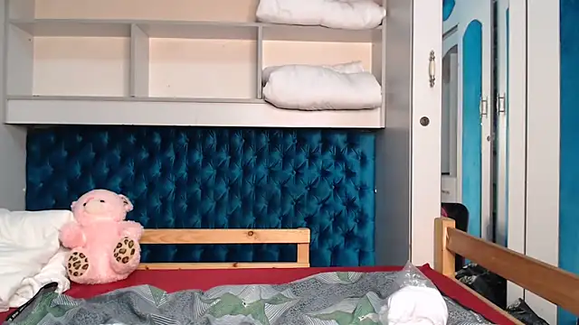 YoungDiva69 online show from February 1, 2026, 7:29 am