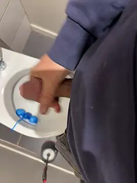 yannusgir33 online show from February 13, 2025, 2:42 pm