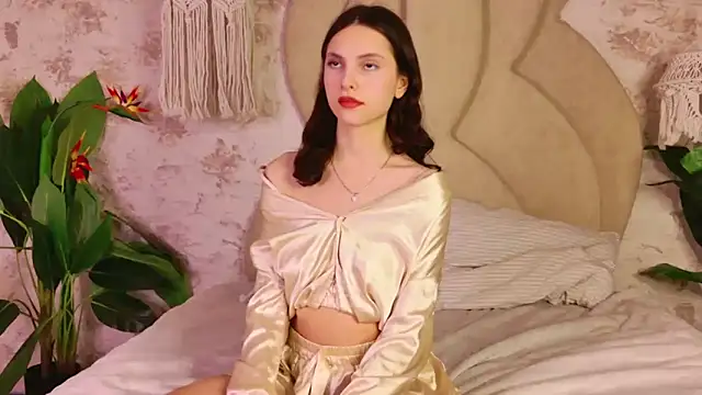 GIGI DAV online show from February 28, 2025, 6:32 am