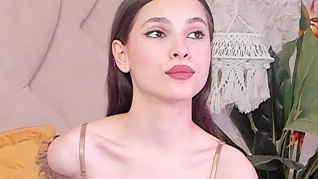 GIGI DAV online show from March 15, 2025, 1:40 pm