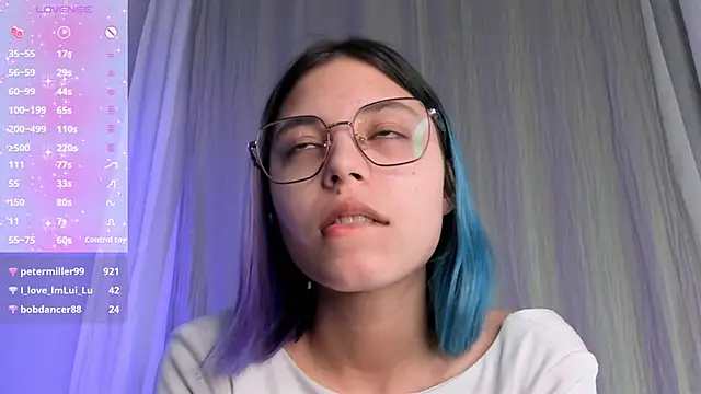 DarelleFare online show from February 26, 2025, 5:07 pm