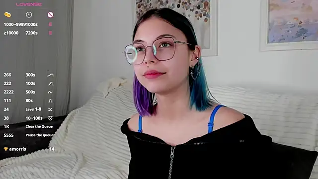 DarelleFare online show from March 8, 2025, 2:40 pm