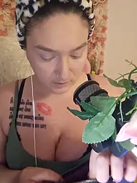 Jinyxx3 online show from March 7, 2025, 6:33 pm