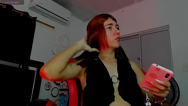 Nicol TransGirl online show from December 18, 2025, 3:12 am