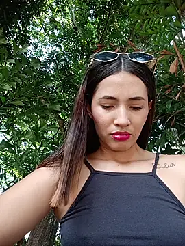 -Nicol online show from April 4, 2026, 8:06 pm