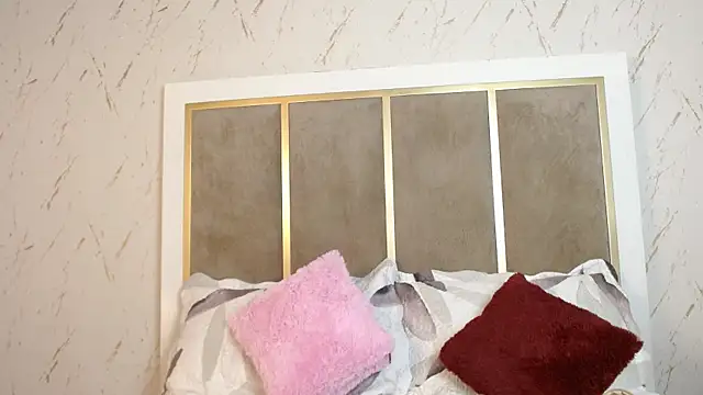 IsabelaWoods online show from February 23, 2025, 8:22 pm