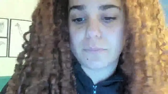 Snapshot of ninna_curly chatting on May 18, 2026, 3:13 am ninna curly online show from May 18, 2026, 3:13 am