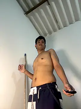 Santiago-Thompson online show from December 5, 2025, 6:15 pm