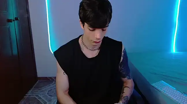 H3ll B0I online show from February 25, 2025, 1:30 am